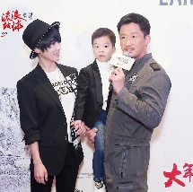 两男一马